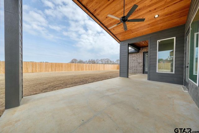 636 Prince Ln, Tyler, TX 75704