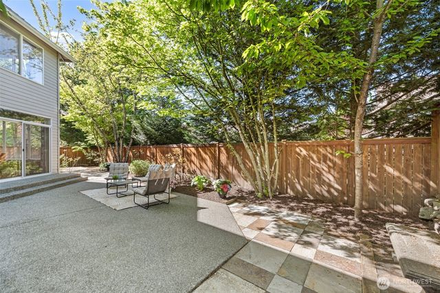 20514 NE 23th Court, Sammamish, WA 98074