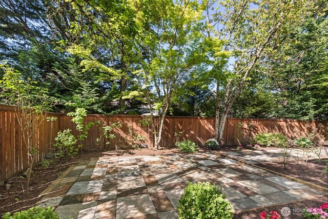 20514 NE 23th Court, Sammamish, WA 98074