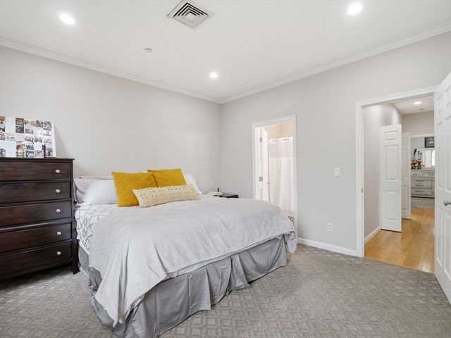 894 Main St 8, Wakefield, MA 01880