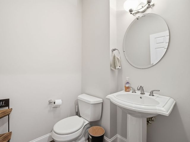 894 Main St 8, Wakefield, MA 01880