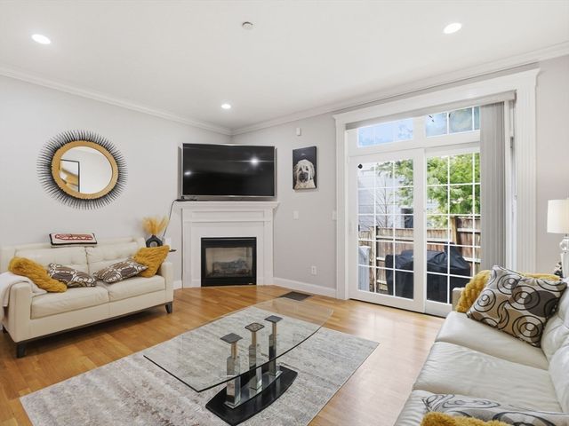 894 Main St 8, Wakefield, MA 01880