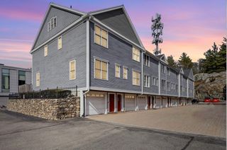 894 Main St 8, Wakefield, MA 01880