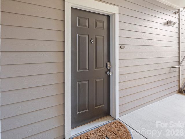 900 Vista Lake Drive 208, Candler, NC 28715