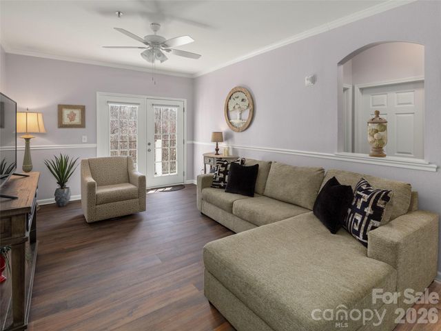 900 Vista Lake Drive 208, Candler, NC 28715