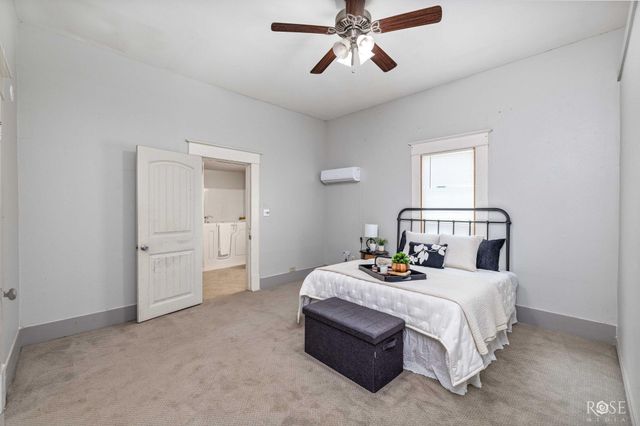 121 W Avenue B, San Angelo, TX 76903