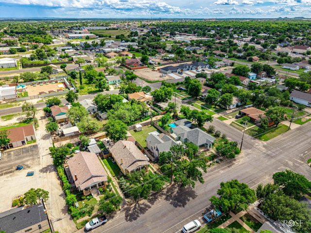 121 W Avenue B, San Angelo, TX 76903