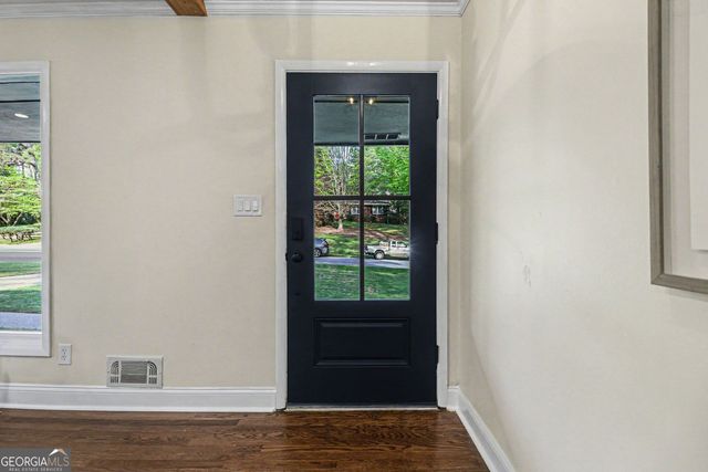 990 Melody Lane, Roswell, GA 30075