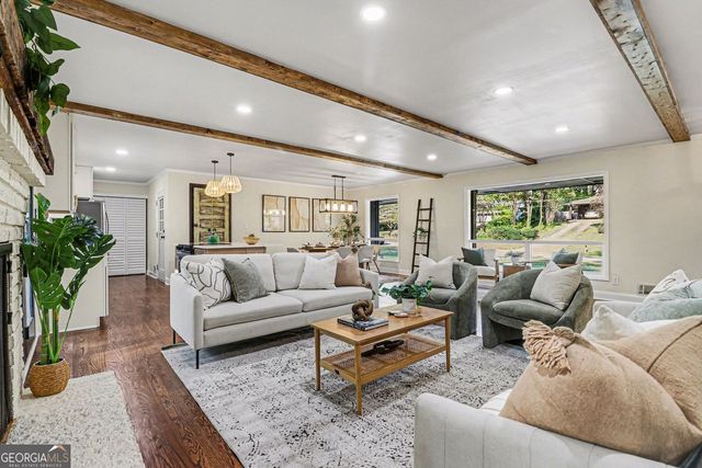 990 Melody Lane, Roswell, GA 30075