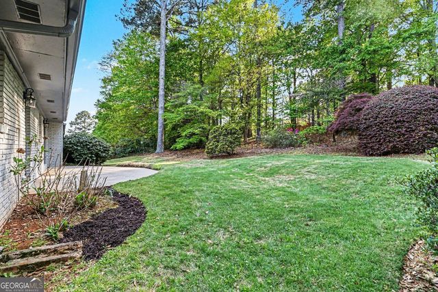 990 Melody Lane, Roswell, GA 30075