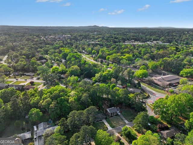 990 Melody Lane, Roswell, GA 30075