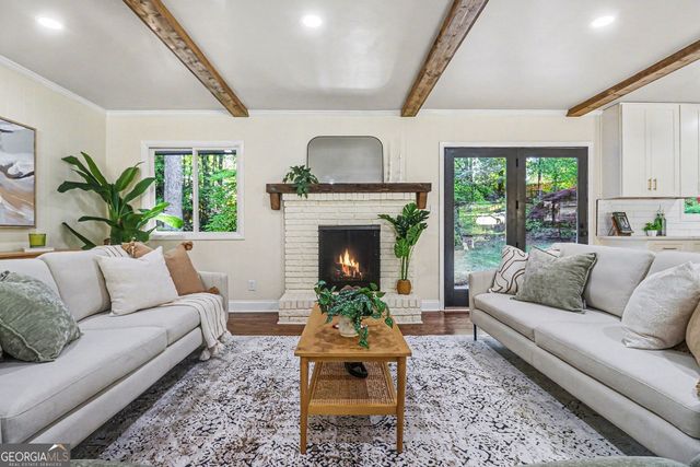 990 Melody Lane, Roswell, GA 30075