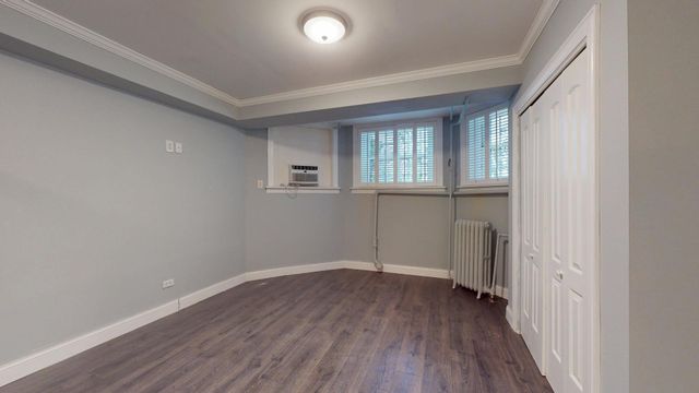 21 E DIVISION Street GDNN, Chicago, IL 60610