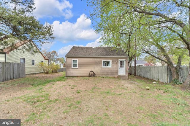 111 E PARK AVE, Lindenwold, NJ 08021