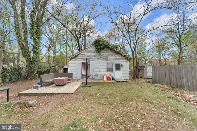 111 E PARK AVE, Lindenwold, NJ 08021