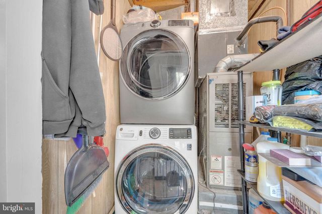 111 E PARK AVE, Lindenwold, NJ 08021