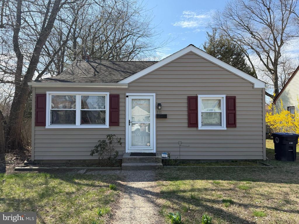 111 E PARK AVE, Lindenwold, NJ 08021