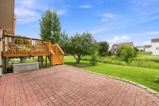 2003 Ponds Way, Shakopee, MN 55379