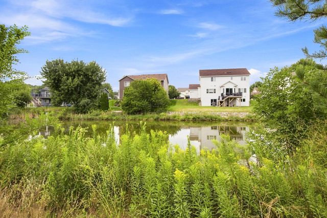 2003 Ponds Way, Shakopee, MN 55379