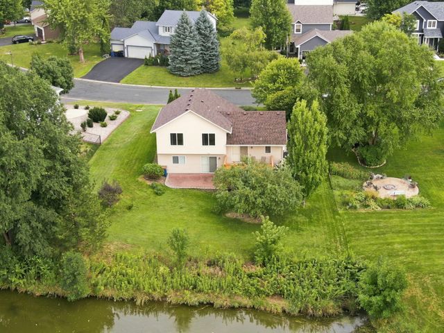 2003 Ponds Way, Shakopee, MN 55379