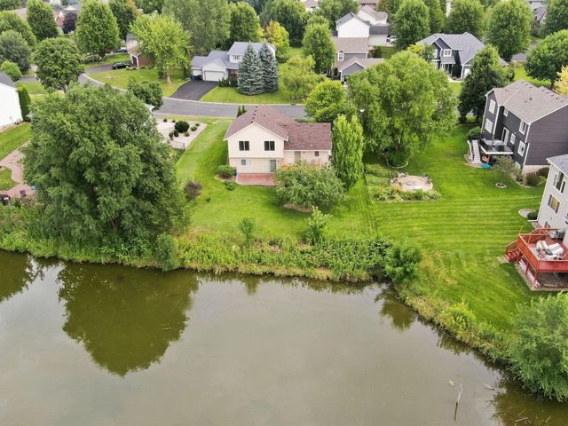 2003 Ponds Way, Shakopee, MN 55379