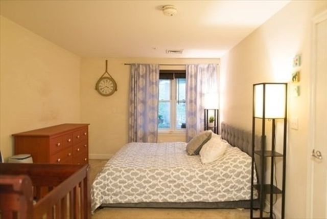 318 Rindge Ave 314, Cambridge, MA 02140