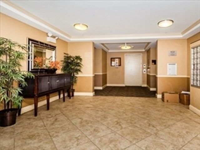 318 Rindge Ave 314, Cambridge, MA 02140