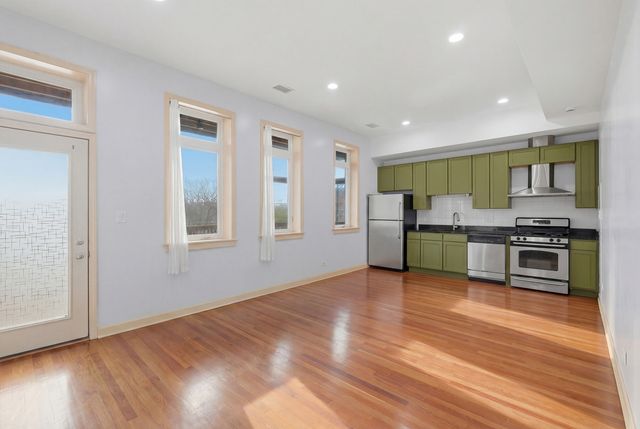 2843 S Wells Street 2E, Chicago, IL 60616