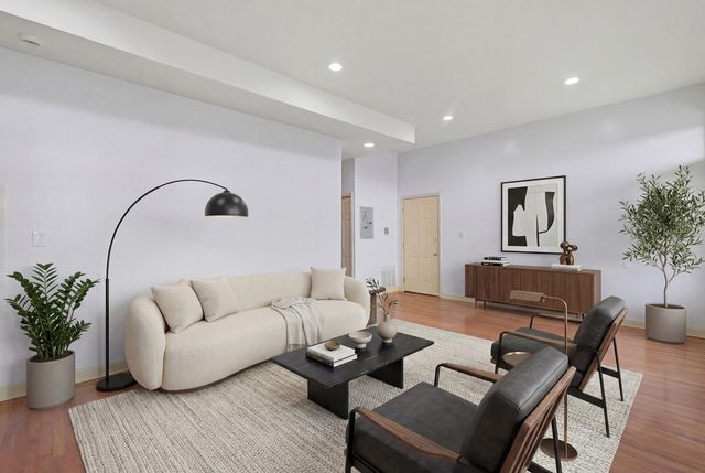 2843 S Wells Street 2E, Chicago, IL 60616