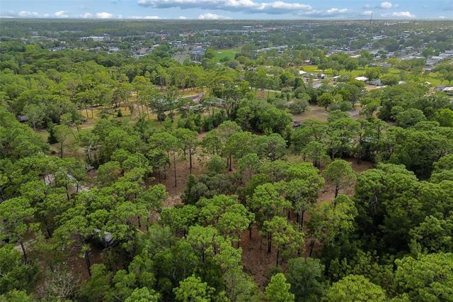 GROVE ROAD, Brooksville, FL 34613