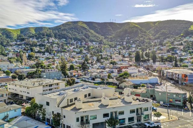 1 San Bruno Avenue J, Brisbane, CA 94005