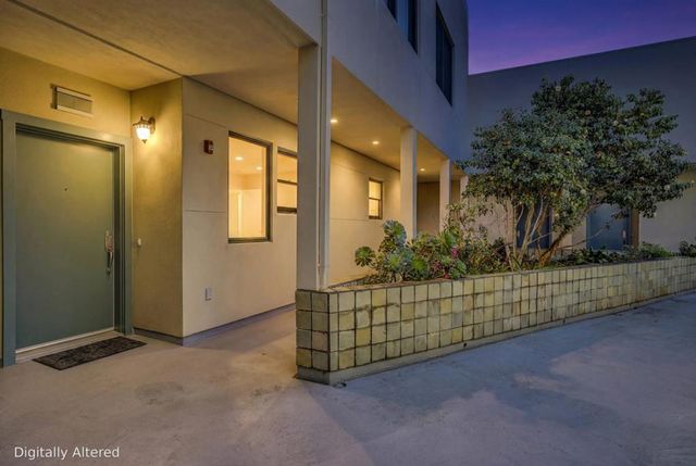 1 San Bruno Avenue J, Brisbane, CA 94005