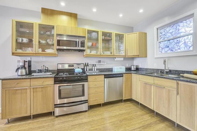 1 San Bruno Avenue J, Brisbane, CA 94005