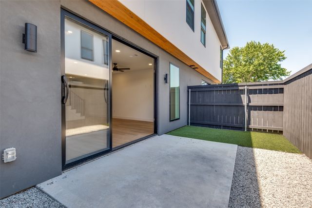 7328 Flyers Way, Dallas, TX 75235