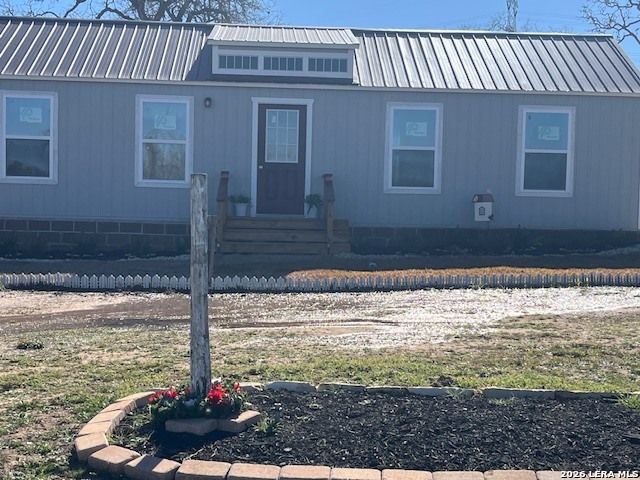 3088 County Road 442, Stockdale, TX 78160