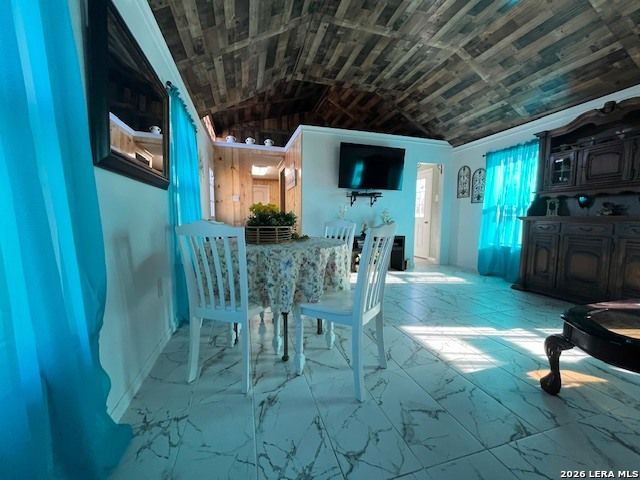 3088 County Road 442, Stockdale, TX 78160