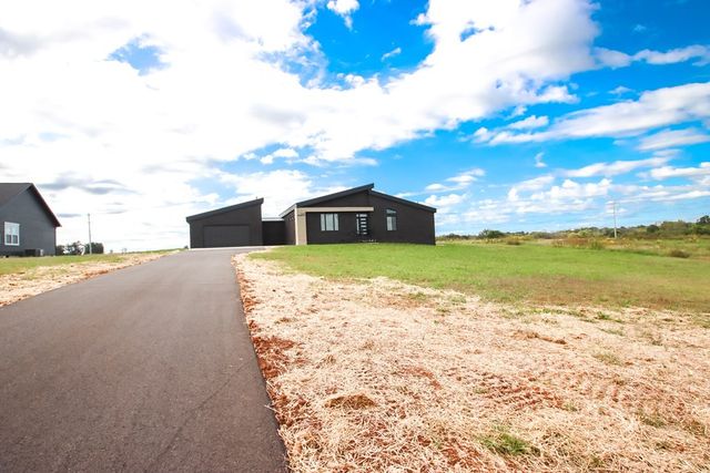 260 Huntington Lane, Sparta, TN 38583