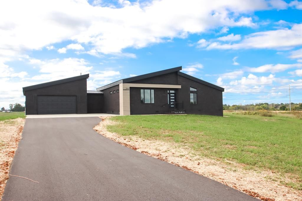 260 Huntington Lane, Sparta, TN 38583