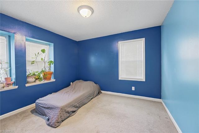 2299 Winterberry Drive, Winston-salem, NC 27106