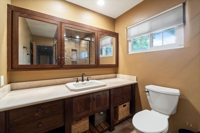 10730 17th Avenue, Lemoore, CA 93245