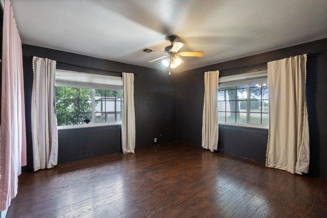 10730 17th Avenue, Lemoore, CA 93245