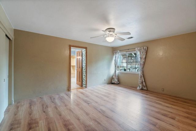 10730 17th Avenue, Lemoore, CA 93245