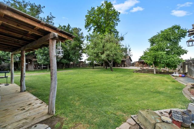 10730 17th Avenue, Lemoore, CA 93245