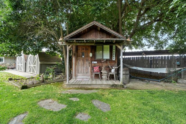 10730 17th Avenue, Lemoore, CA 93245