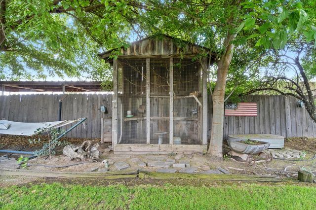 10730 17th Avenue, Lemoore, CA 93245