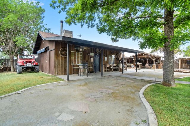 10730 17th Avenue, Lemoore, CA 93245