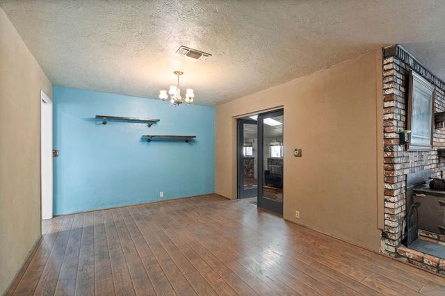 10730 17th Avenue, Lemoore, CA 93245