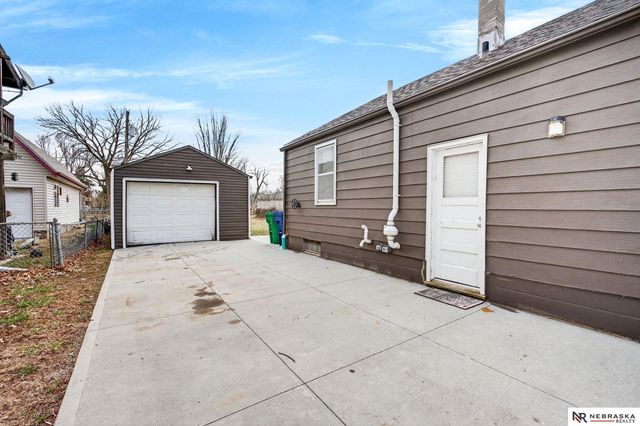 2405 Hancock Street, Bellevue, NE 68005