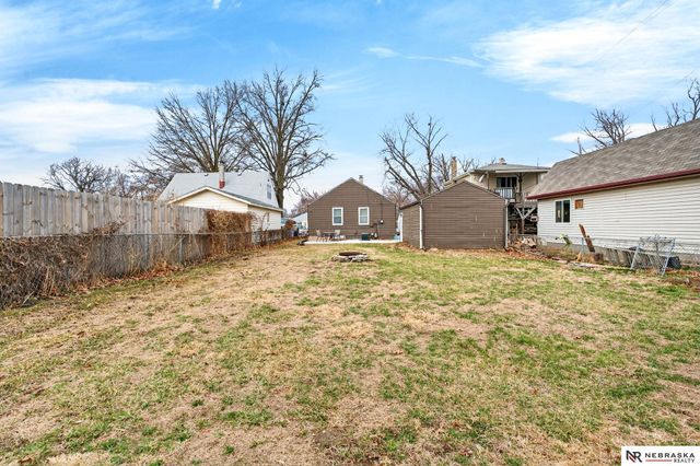 2405 Hancock Street, Bellevue, NE 68005