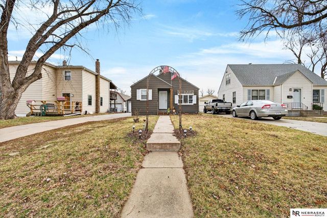 2405 Hancock Street, Bellevue, NE 68005